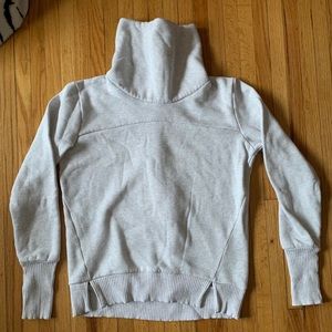 Alo Yoga Long Sleeve